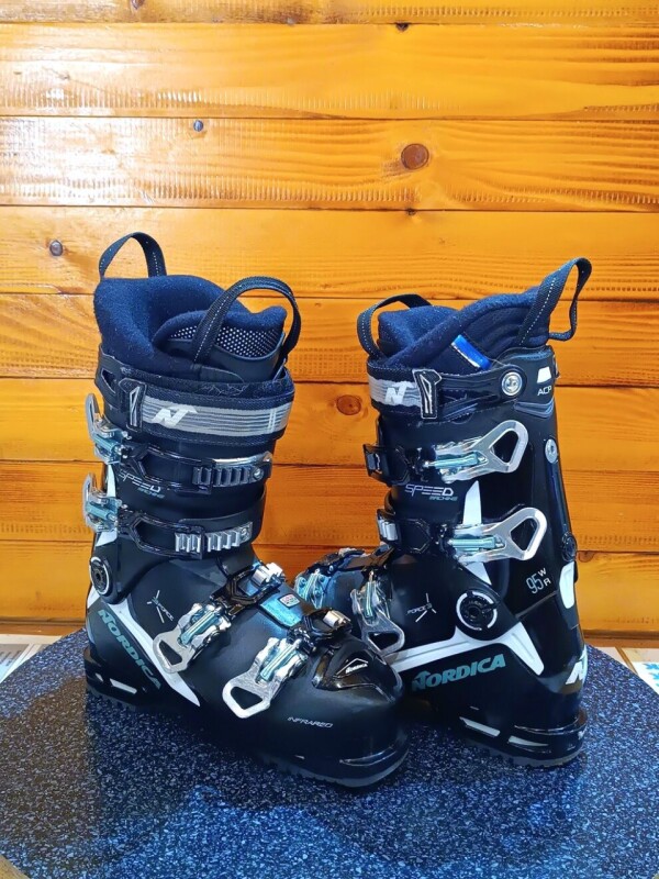 LYŽIARKY NORDICA SPEEDMACHINE W 95R 25MP